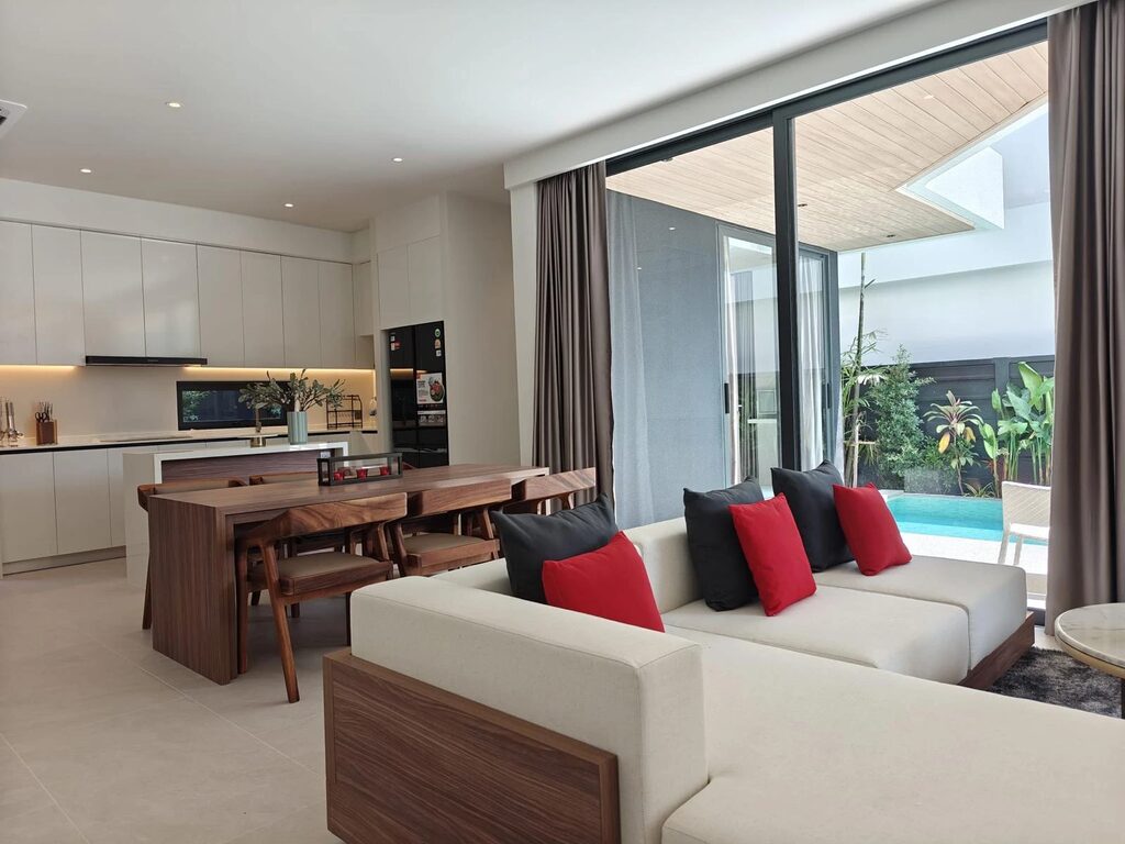 Aileen Villas Layan, 2