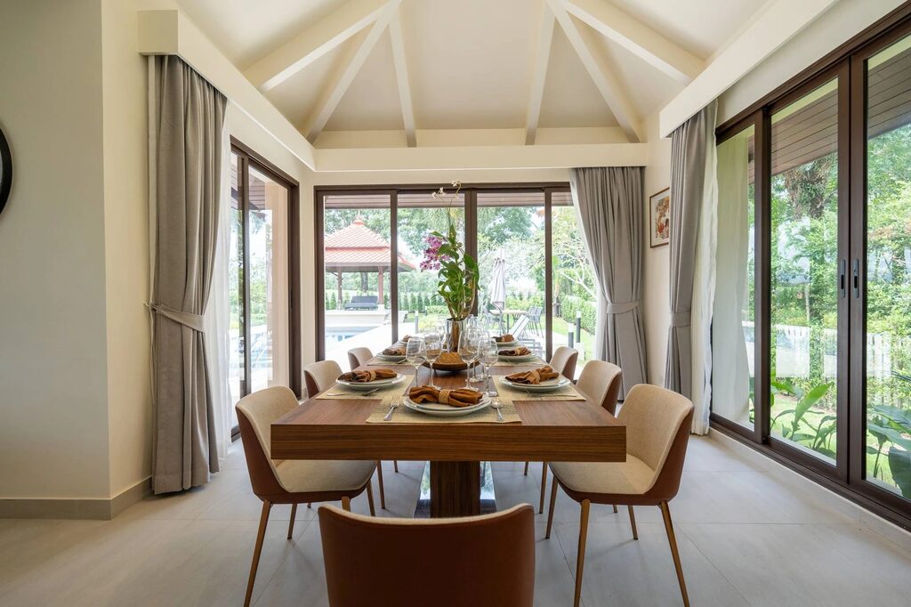 Laguna Homes 57/12, 6