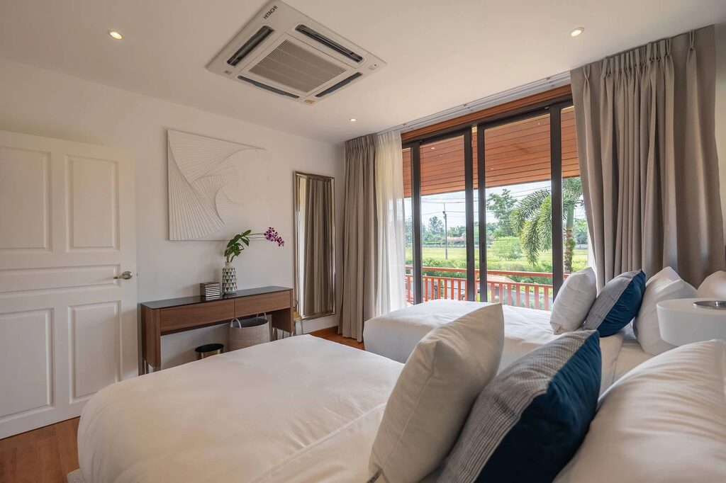 Laguna Homes 57/19, 8